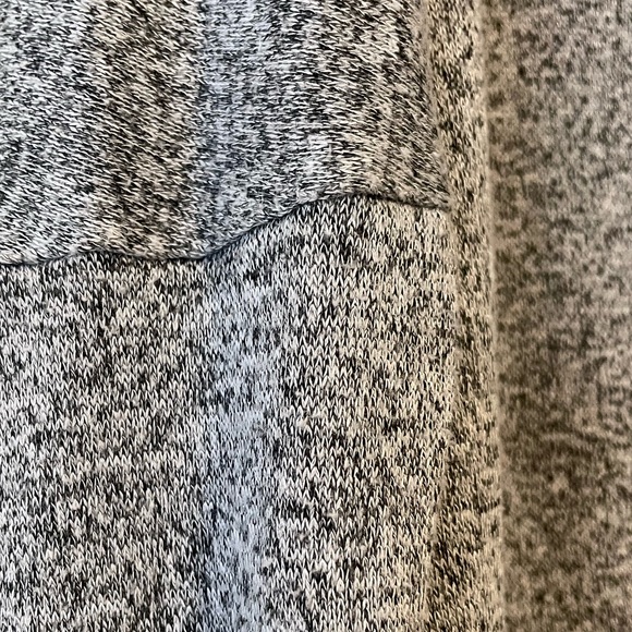 Light Heather Grey Long Sleeve Lightweight Yoga Top - Picture 5 of 6